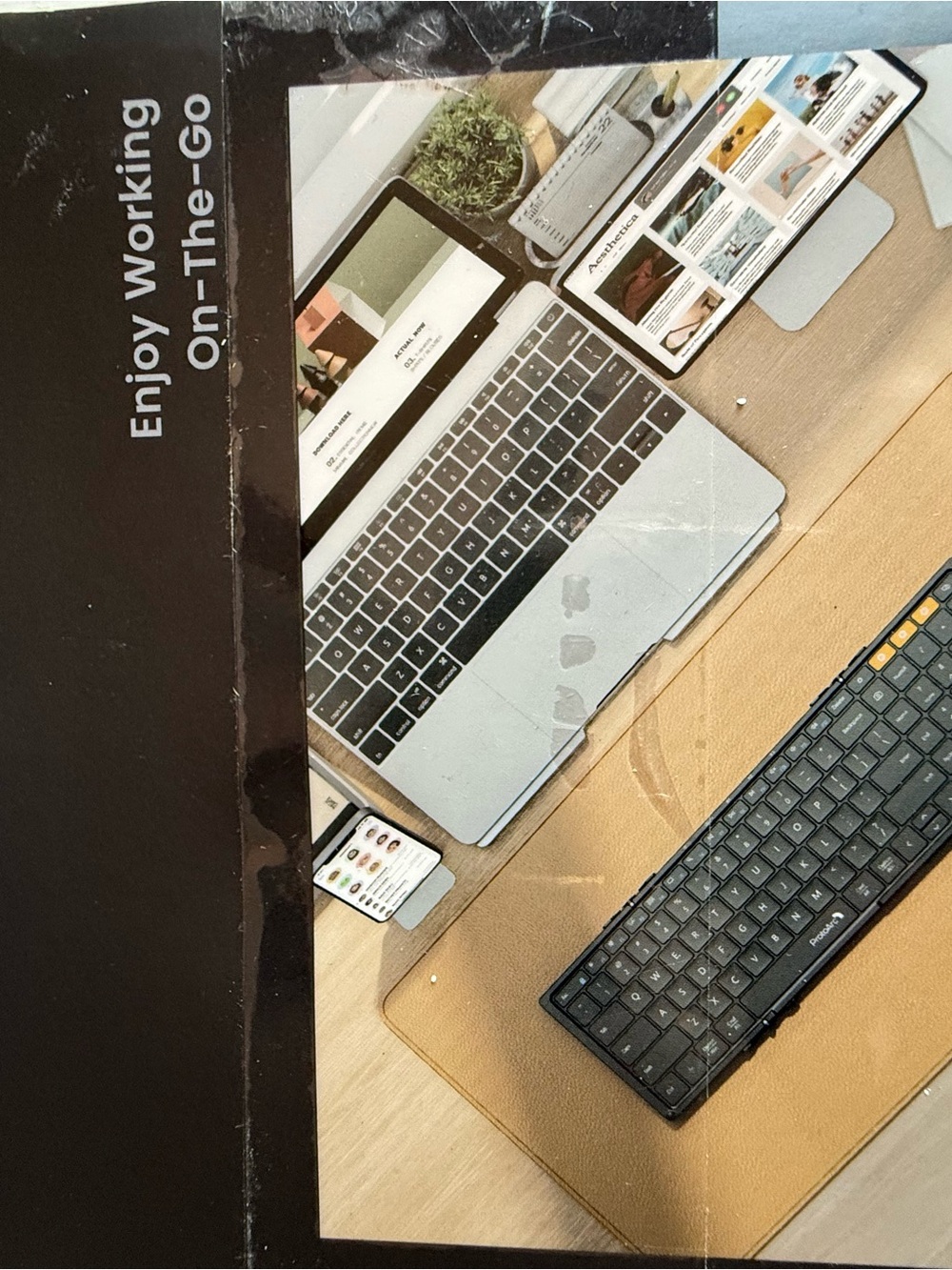 XK01 Foldable Wireless Keyboard - Black - Picture 2 of 3